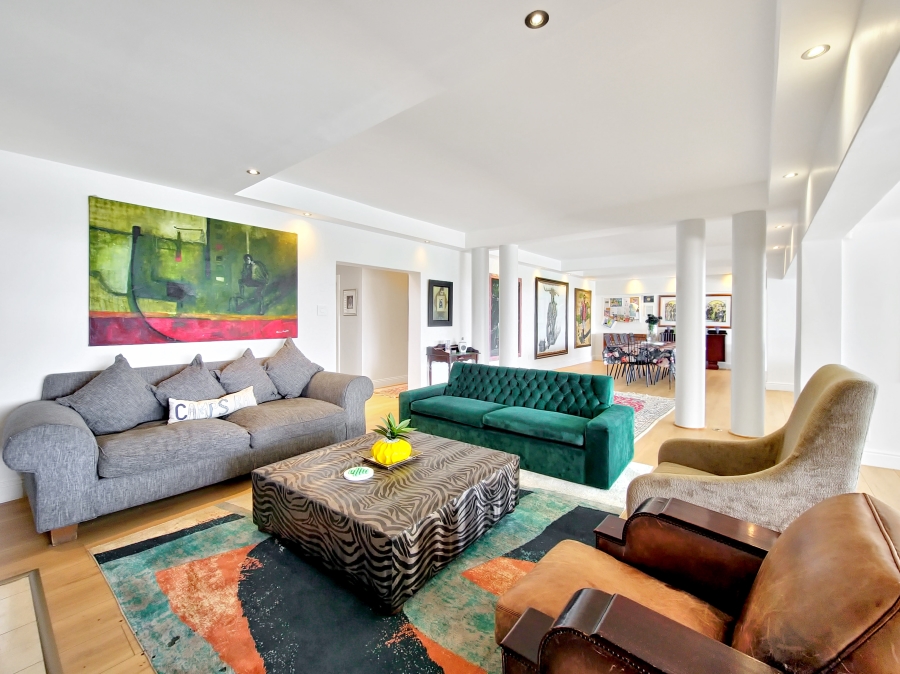 To Let 7 Bedroom Property for Rent in Camps Bay Western Cape